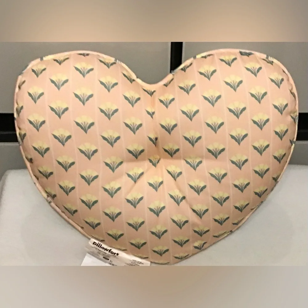 Floral Heart-Shaped Pillow Throw pillows reversible